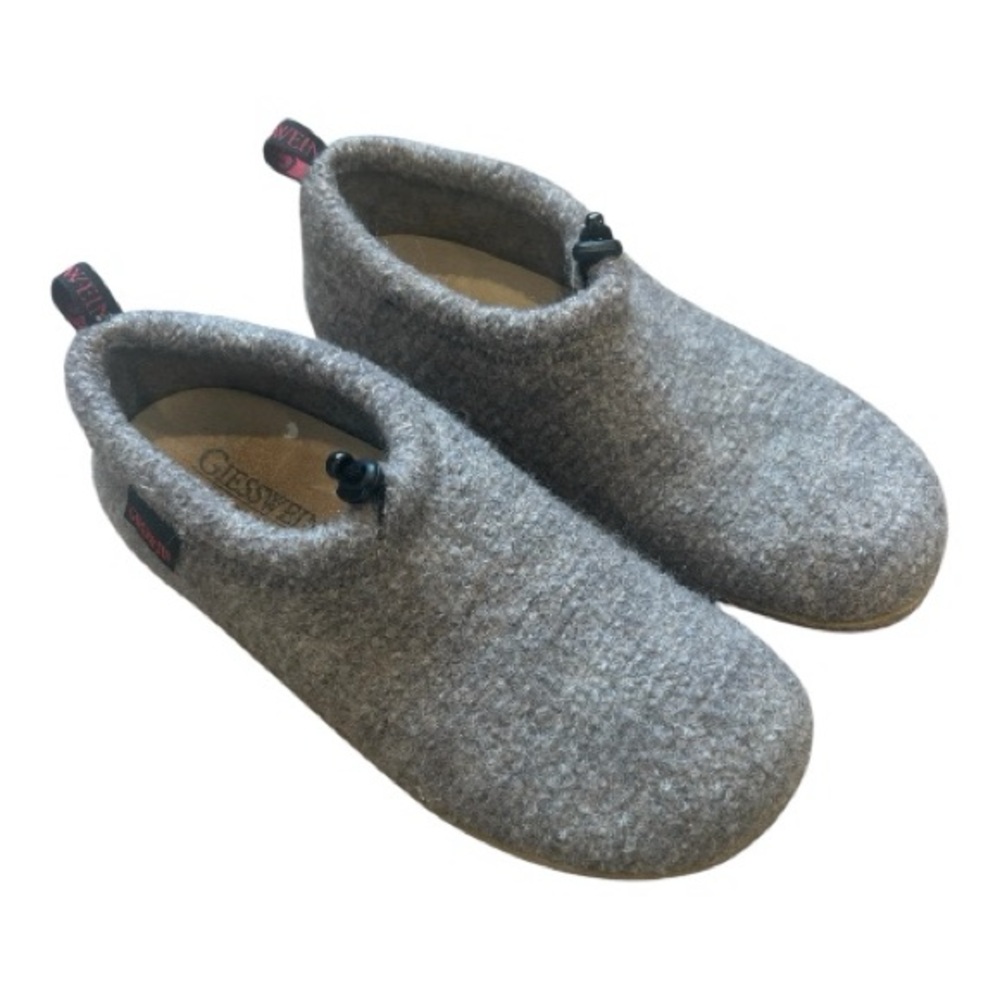 Giesswein Gray Wool Slip-On Indoor Slippers unisex Size 42 Women’s 11/Mens 9